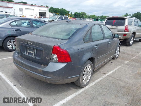 2008 Volvo S40 2.4L z VIN YV1MS382682388753, wystawiony jako IAAI lot #42399969 z przebiegiem 198 879 mil mil oraz . Historia ofert i sprzedaży dostępna na DreamBid. Obrazek 4.