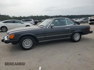 1985 Mercedes-Benz 380 z VIN WDBBA45C2FA035088, wystawiony jako Copart lot #59044335 z przebiegiem 182 248 mil mil oraz Czysty tytuł • Clean title. Historia ofert i sprzedaży dostępna na DreamBid. Obrazek 1.