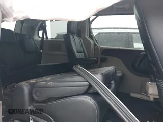2014 Chrysler Town & Country Touring L with VIN 2C4RC1CG2ER189177, listed as a IAAI auction lot 41978563 with Not Provided miles and . Bid and sale history available at DreamBid. Image 8.