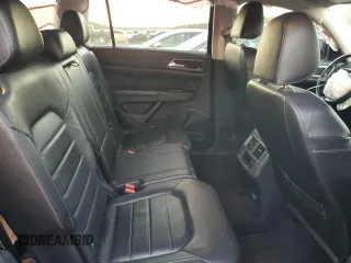 2018 Volkswagen Atlas SEL Premium z VIN 1V2NR2CAXJC573725, wystawiony jako Copart lot #81723714 z przebiegiem 97 157 mil mil oraz Szkoda całkowita • Salvage title. Historia ofert i sprzedaży dostępna na DreamBid. Obrazek 11.