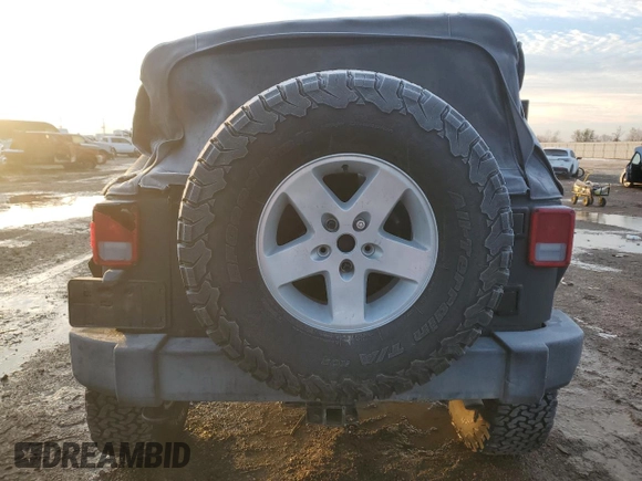 2018 Jeep Wrangler Unlimited Sport with VIN 1C4BJWDGXJL859340, listed as a Copart auction lot 41797885 with 90,714 mi miles and Salvage Title. Bid and sale history available at DreamBid. Image 6.