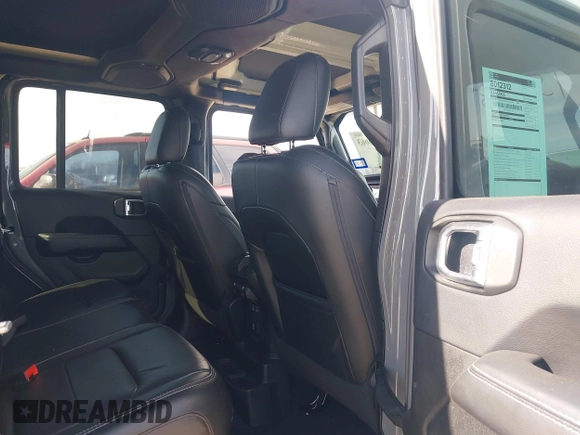 2018 Jeep Wrangler Unlimited Sahara z VIN 1C4HJXEN9JW215890, wystawiony jako IAAI lot #41215063 z przebiegiem 39 567 mil mil oraz . Historia ofert i sprzedaży dostępna na DreamBid. Obrazek 8.
