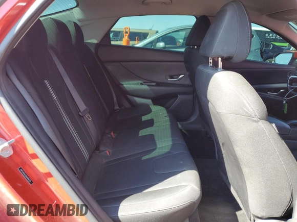2021 Hyundai Elantra SEL z VIN 5NPLM4AG8MH044275, wystawiony jako Copart lot #56269205 z przebiegiem 78 477 mil mil oraz Szkoda całkowita • Salvage title. Historia ofert i sprzedaży dostępna na DreamBid. Obrazek 10.