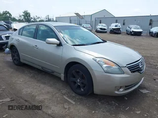 2009 Nissan Altima SL with VIN 1N4AL21E49C158151, listed as a IAAI auction lot 42473648 with 121,874 mi miles and . Bid and sale history available at DreamBid. Image 1.