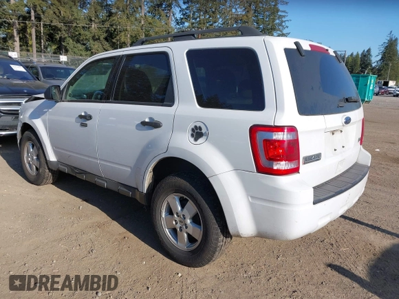 2012 Ford Escape XLT z VIN 1FMCU9DG9CKB92696, wystawiony jako IAAI lot #42065795 z przebiegiem 197 211 mil mil oraz . Historia ofert i sprzedaży dostępna na DreamBid. Obrazek 3.