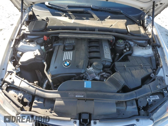 2008 BMW 3 Series 328xi z VIN WBAVT73548FZ37873, wystawiony jako Copart lot #41605795 z przebiegiem 43 445 mil mil oraz Szkoda całkowita • Salvage title. Historia ofert i sprzedaży dostępna na DreamBid. Obrazek 11.