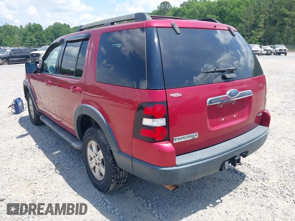 2007 Ford Explorer XLT with VIN 1FMEU73E67UB28736, listed as a IAAI auction lot 42160256 with 136,796 mi miles. Bid and sale history available at carsss.com. Image 3.