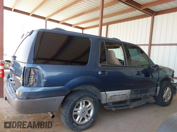 2003 Ford Expedition Special Service z VIN 1FMRU15W43LB96134, wystawiony jako IAAI lot #42533985 z przebiegiem 254 509 mil mil oraz . Historia ofert i sprzedaży dostępna na DreamBid. Obrazek 13.