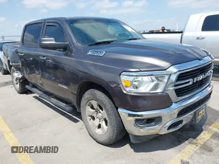 2019 Ram 1500 Big Horn z VIN 1C6RREFT3KN543755, wystawiony jako IAAI lot #42040871 z przebiegiem 135 614 mil mil oraz . Historia ofert i sprzedaży dostępna na DreamBid. Obrazek 1.