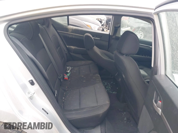 2018 Hyundai Elantra SEL z VIN 5NPD84LFXJH333683, wystawiony jako IAAI lot #41033409 z przebiegiem 67 874 mil mil oraz . Historia ofert i sprzedaży dostępna na DreamBid. Obrazek 8.