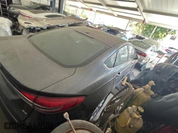 2017 Ford Fusion SE с VIN 3FA6P0H79HR117620, выставлен на аукционе Copart как лот 62193875 с пробегом 72 646 миль миль и Списание • Salvage title. История ставок и продаж доступна на DreamBid. Изображение 4.