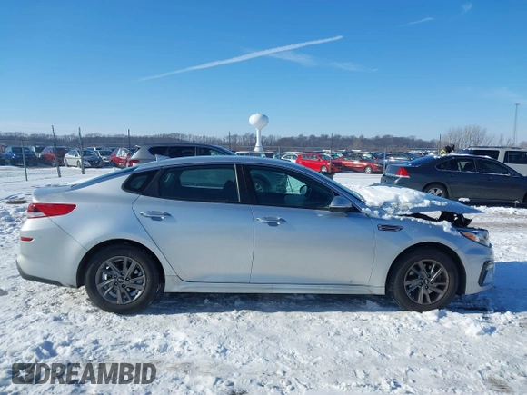 2020 Kia Optima LX z VIN 5XXGT4L30LG382312, wystawiony jako IAAI lot #41272843 z przebiegiem 118 633 mil mil oraz . Historia ofert i sprzedaży dostępna na DreamBid. Obrazek 13.