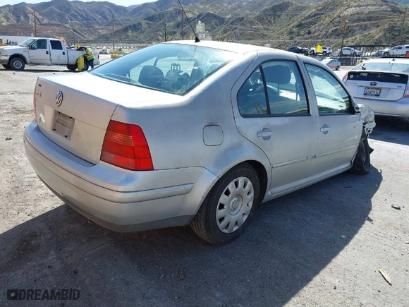 2003 Volkswagen Jetta Sedan GL with VIN 3VWRK69M43M157362, listed as a IAAI auction lot 41696806 with NaN miles. Bid and sale history available at carsss.com. Image 4.