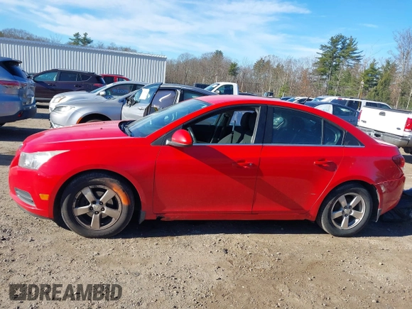 2014 Chevrolet Cruze 1LT z VIN 1G1PC5SB8E7230345, wystawiony jako IAAI lot #40846271 z przebiegiem 175 349 mil mil oraz . Historia ofert i sprzedaży dostępna na DreamBid. Obrazek 15.