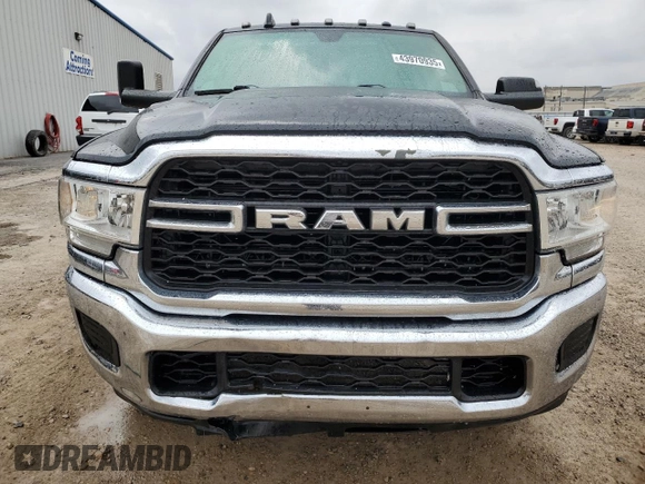 2019 Ram 2500 Tradesman with VIN 3C6UR5CJ1KG649448, listed as a Copart auction lot 43970935 with 97,898 mi miles and Clean Title. Bid and sale history available at carsss.com. Image 5.