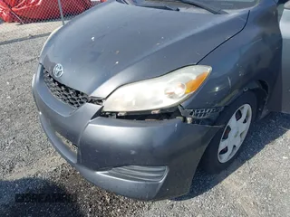 2009 Toyota Matrix with VIN 2T1KU40E59C045695, listed as a IAAI auction lot 40704306 with 140,015 mi miles and . Bid and sale history available at DreamBid. Image 6.