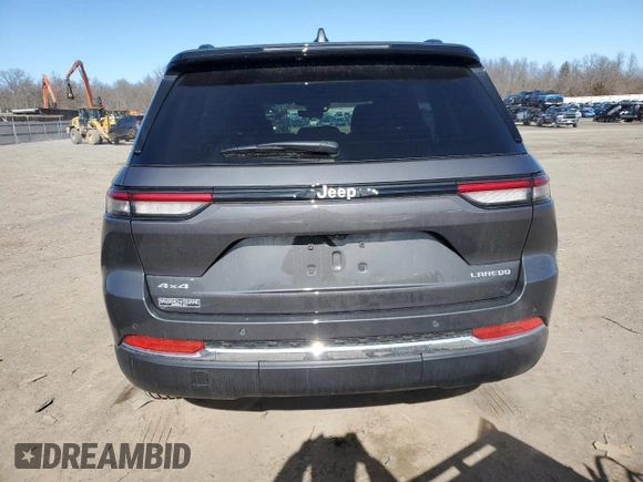 2025 Jeep Grand Cherokee Laredo with VIN 1C4RJHAG0SC268997, listed as a Copart auction lot 45860945 with 1,036 mi miles and Salvage Title. Bid and sale history available at DreamBid. Image 6.