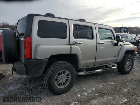 2006 Hummer H3 z VIN 5GTDN136868289463, wystawiony jako Copart lot #42710795 z przebiegiem 254 131 mil mil oraz Szkoda całkowita • Salvage title. Historia ofert i sprzedaży dostępna na DreamBid. Obrazek 3.