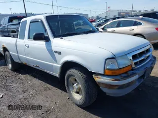 1999 Ford Ranger XL with VIN 1FTYR14V4XTA89102, listed as a IAAI auction lot 41798246 with 185,754 mi miles. Bid and sale history available at carsss.com. Image 1.