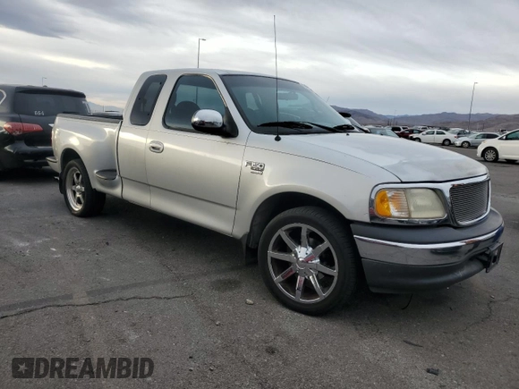 2001 Ford F-150 XL with VIN 1FTRX07W21KE96082, listed as a Copart auction lot 85167754 with 0 mi miles and Salvage Title. Bid and sale history available at carsss.com. Image 4.
