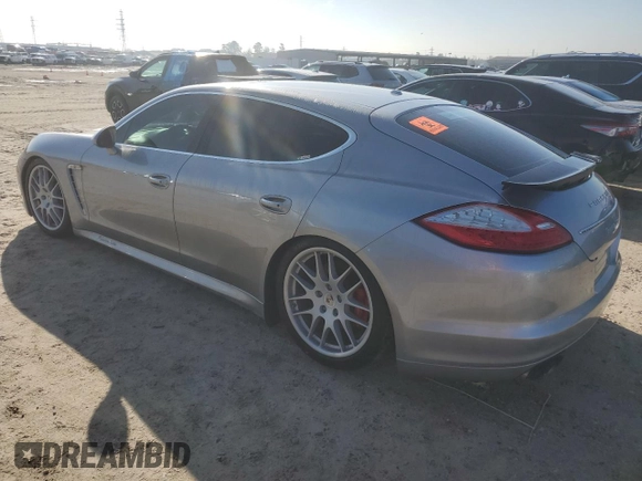 2010 Porsche Panamera Turbo z VIN WP0AC2A75AL090720, wystawiony jako Copart lot #47013455 z przebiegiem 41 164 mil mil oraz Nie do naprawy • Non repairable. Historia ofert i sprzedaży dostępna na DreamBid. Obrazek 2.