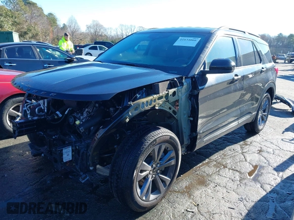 2024 Ford Explorer XLT with VIN 1FMSK7DHXRGA20820, listed as a IAAI auction lot 41034066 with 4,407 mi miles and . Bid and sale history available at DreamBid. Image 2.