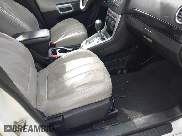 2014 Chevrolet Captiva Sport LTZ with VIN 3GNAL4EK6ES637706, listed as a IAAI auction lot 41863531 with 160,440 mi miles. Bid and sale history available at carsss.com. Image 5.