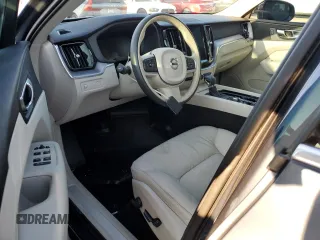 2020 Volvo XC60 Momentum with VIN YV4102DK1L1550069, listed as a Copart auction lot 73851154 with Not provided miles and Non repairable. Bid and sale history available at DreamBid. Image 8.