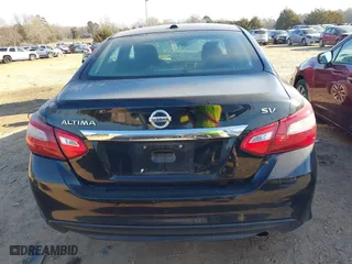2018 Nissan Altima 2.5 SL with VIN 1N4AL3APXJC175919, listed as a IAAI auction lot 41356600 with 161,268 mi miles. Bid and sale history available at carsss.com. Image 16.