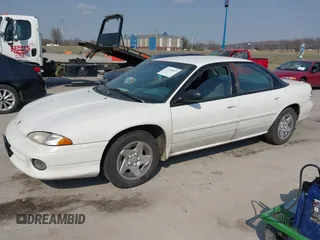 1996 Dodge Intrepid with VIN 2B3HD46T1TH192269, listed as a IAAI auction lot 41769887 with 196,239 mi miles. Bid and sale history available at carsss.com. Image 2.