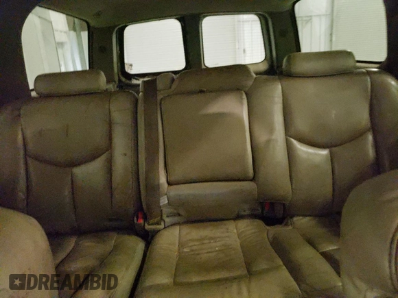 2004 Chevrolet Suburban LT with VIN 1GNFK16Z54J124627, listed as a Copart auction lot 51270935 with 246,179 mi miles and Clean title. Bid and sale history available at DreamBid. Image 10.