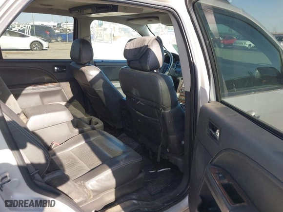 2008 Ford Taurus X Limited with VIN 1FMDK06W08GA44960, listed as a IAAI auction lot 41933001 with 283,959 mi miles. Bid and sale history available at carsss.com. Image 8.