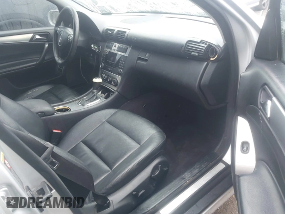 2005 Mercedes-Benz C 230 Kompressor with VIN WDBRF40J55F651410, listed as a IAAI auction lot 41542616 with 256,638 mi miles and . Bid and sale history available at DreamBid. Image 5.