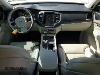 2021 Volvo XC90 Inscription with VIN YV4A22PLXM1702592, listed as a Copart auction lot 46461975 with 42,454 mi miles and Salvage Title. Bid and sale history available at carsss.com. Image 8.