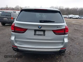 2016 BMW X5 xDrive50i with VIN 5UXKR6C53G0J83329, listed as a IAAI auction lot 41150598 with 81,136 mi miles. Bid and sale history available at carsss.com. Image 16.