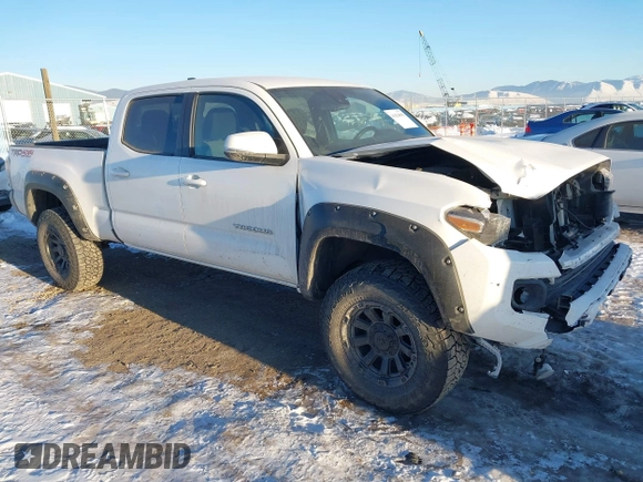2021 Toyota Tacoma 4WD SR5 with VIN 3TMDZ5BN6MM105593, listed as a IAAI auction lot 41424096 with 39,215 mi miles. Bid and sale history available at carsss.com. Image 1.