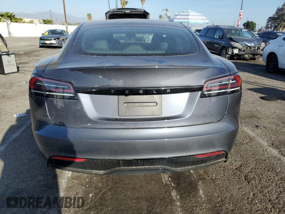 2023 Tesla Model S с VIN 5YJSA1E55PF522232, выставлен на аукционе Copart как лот 47735815 с пробегом Не указан миль и Списание • Salvage title. История ставок и продаж доступна на DreamBid. Изображение 6.