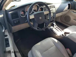 2005 Dodge Magnum SE z VIN 2D4FV48V05H190343, wystawiony jako Copart lot #75058534 z przebiegiem 180 373 mil mil oraz Szkoda całkowita • Salvage title. Historia ofert i sprzedaży dostępna na DreamBid. Obrazek 8.