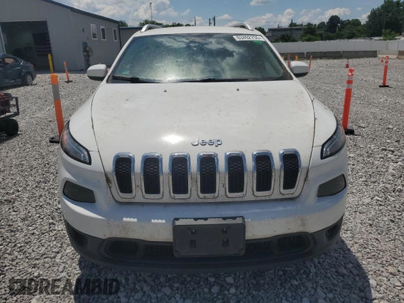 2017 Jeep Cherokee Latitude with VIN 1C4PJMCB6HD215855, listed as a Copart auction lot 63492755 with 155,936 mi miles and Clean title. Bid and sale history available at DreamBid. Image 5.
