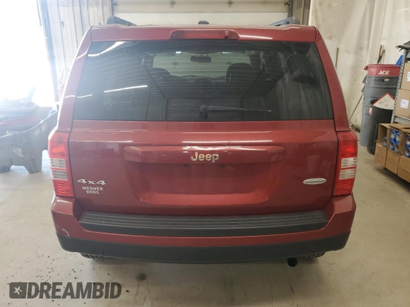 2014 Jeep Patriot Latitude with VIN 1C4NJRFB2ED734624, listed as a Copart auction lot 60675175 with 91,624 mi miles and Salvage title. Bid and sale history available at DreamBid. Image 6.