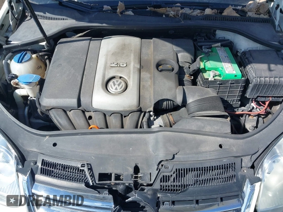 2008 Volkswagen Jetta SE with VIN 3VWRZ71KX8M077504, listed as a IAAI auction lot 40757804 with 186,566 mi miles and . Bid and sale history available at DreamBid. Image 10.