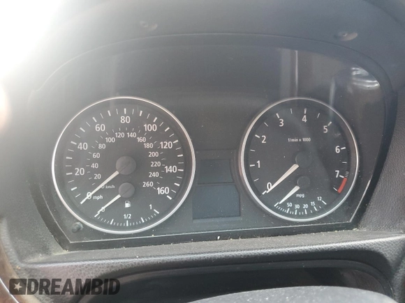 2006 BMW 3 Series 325i with VIN WBAVB13576PT06204, listed as a Copart auction lot 61874875 with Not provided miles and Salvage title. Bid and sale history available at DreamBid. Image 9.