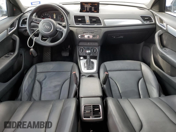 2017 Audi Q3 Premium Plus z VIN WA1HCCFS2HR015136, wystawiony jako Copart lot #53516725 z przebiegiem 46 490 mil mil oraz Czysty tytuł • Clean title. Historia ofert i sprzedaży dostępna na DreamBid. Obrazek 8.