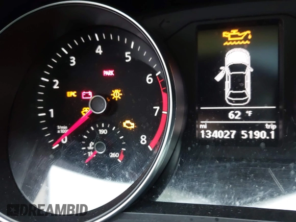 2016 Volkswagen Passat SE z VIN 1VWBS7A30GC013454, wystawiony jako IAAI lot #41477109 z przebiegiem 134 027 mil mil oraz . Historia ofert i sprzedaży dostępna na DreamBid. Obrazek 16.