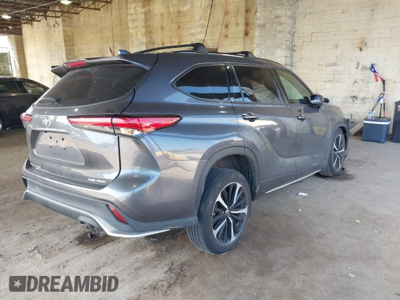 2021 Toyota Highlander XSE with VIN 5TDLZRBH6MS082409, listed as a IAAI auction lot 40172495 with 29,328 mi miles and . Bid and sale history available at DreamBid. Image 4.