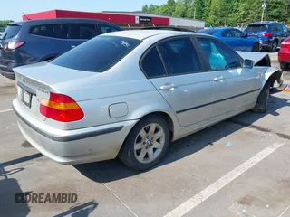2002 BMW 3 Series 325xi with VIN WBAEU33442PH85336, listed as a IAAI auction lot 42471976 with 253,076 mi miles and . Bid and sale history available at DreamBid. Image 4.