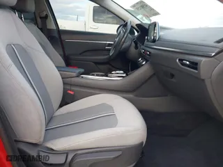 2021 Hyundai Sonata SEL with VIN 5NPEF4JA6MH084885, listed as a IAAI auction lot 41583251 with 57,153 mi miles. Bid and sale history available at carsss.com. Image 5.