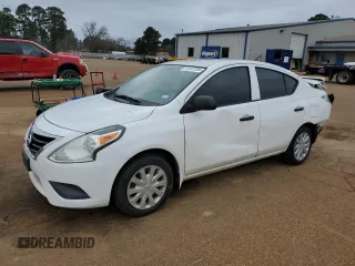2015 Nissan Versa S Plus with VIN 3N1CN7AP8FL929743, listed as a Copart auction lot 47537385 with 140,929 mi miles and Salvage Title. Bid and sale history available at carsss.com. Image 1.