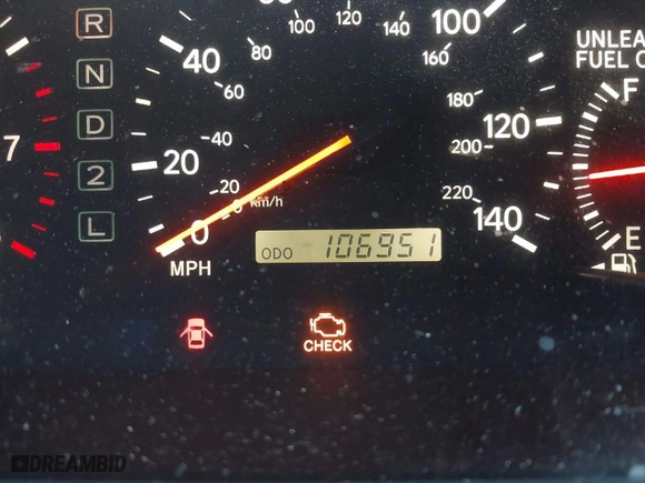 2000 Lexus ES 300 with VIN JT8BF28G2Y5093962, listed as a IAAI auction lot 41634264 with 106,951 mi miles. Bid and sale history available at carsss.com. Image 7.