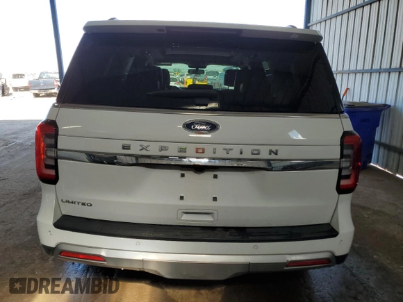 2024 Ford Expedition Limited with VIN 1FMJU2A88REA61472, listed as a Copart auction lot 60254525 with 38,302 mi miles and Clean title. Bid and sale history available at DreamBid. Image 6.